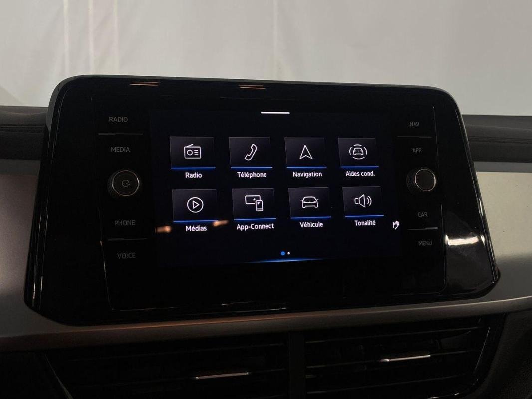 Volkswagen T-Roc - Photo 16