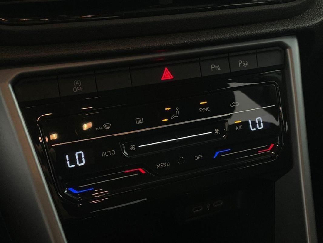Volkswagen T-Roc - Photo 19