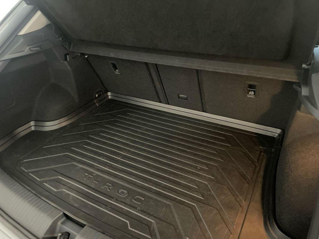 Volkswagen T-Roc - Photo 32
