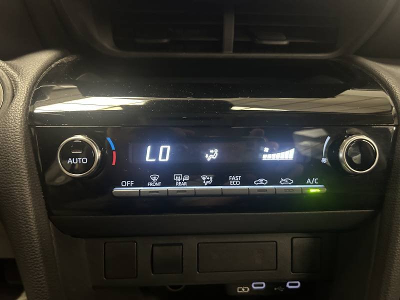 Toyota Yaris - Photo 17
