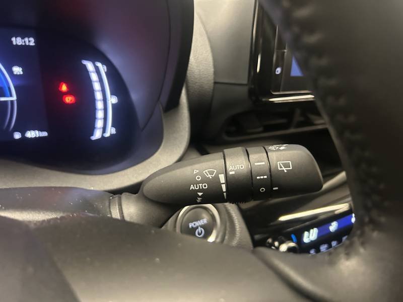 Toyota Yaris - Photo 24