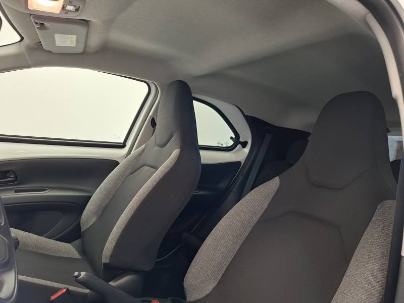 Toyota aygo x - Photo 31