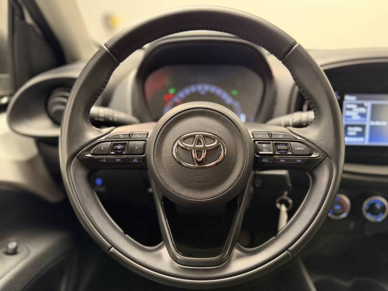Toyota aygo x - Photo 12
