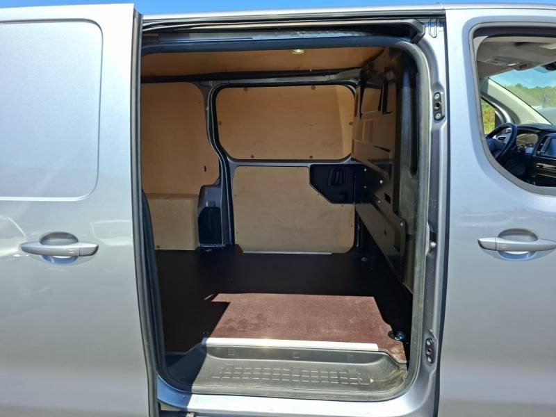 Opel Vivaro - Photo 16