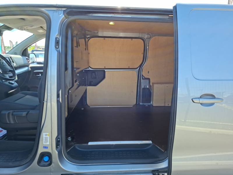 Opel Vivaro - Photo 20