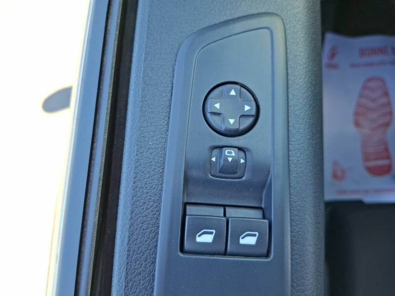 Opel Vivaro - Photo 29
