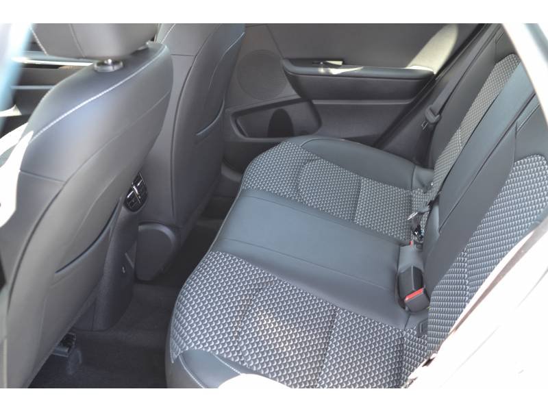 Kia Xceed - Photo 25