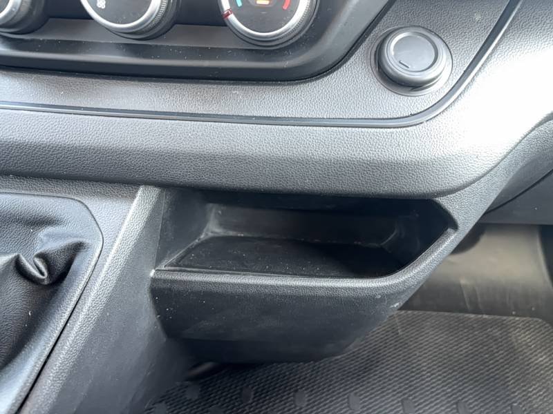 Renault Trafic - Photo 35
