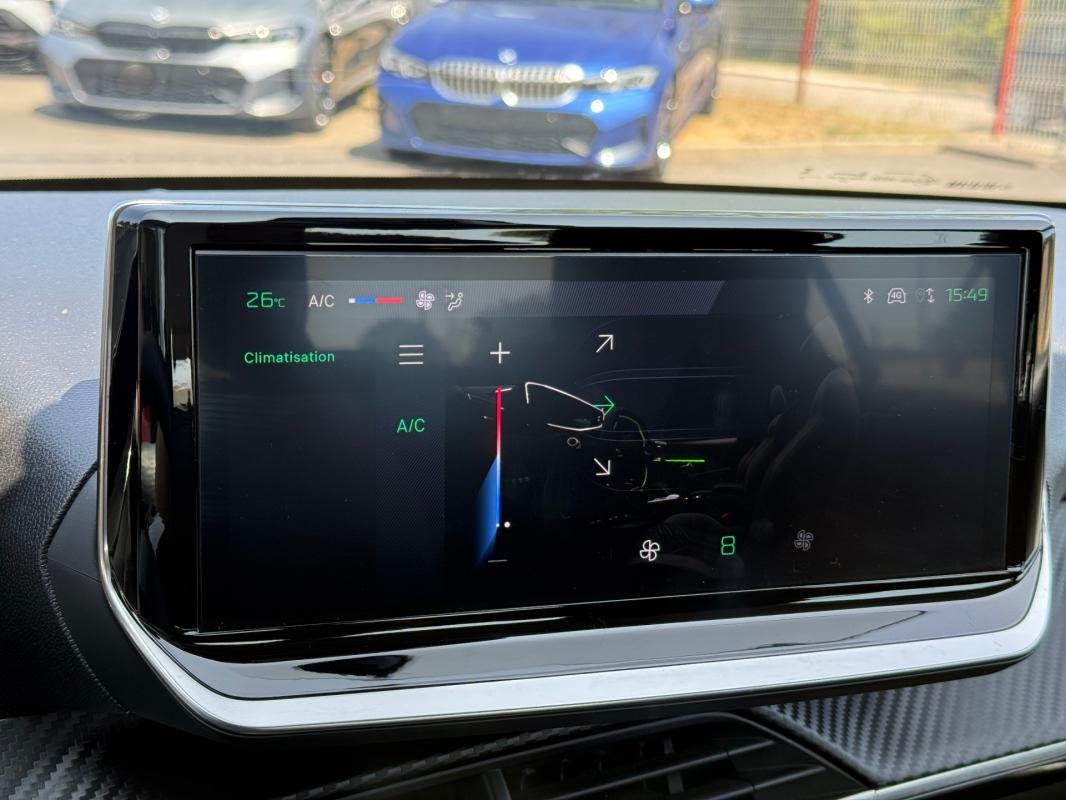 Peugeot 208 - Photo 18