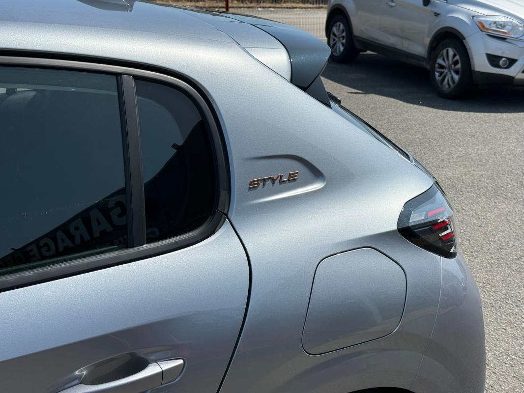 Peugeot 208 - Photo 21
