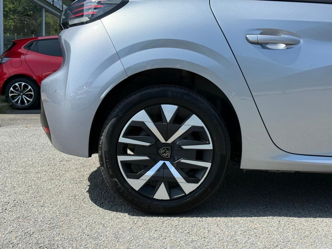 Peugeot 208 - Photo 26