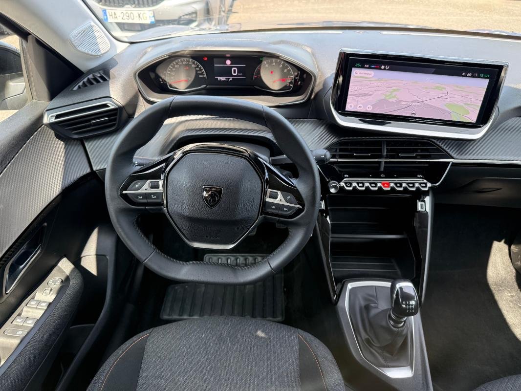 Peugeot 208 - Photo 6
