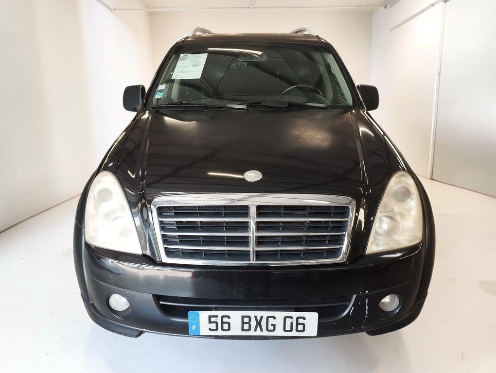 Ssangyong Rexton - Photo 4