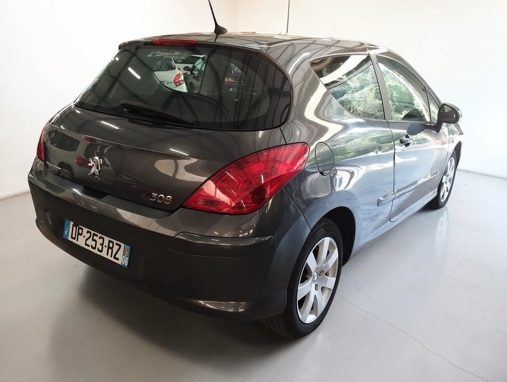 Peugeot 308 - Photo 2