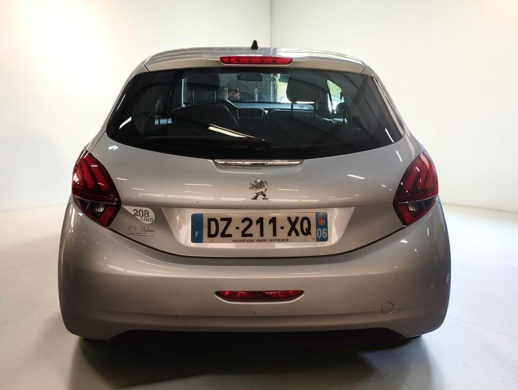 Peugeot 208 - Photo 5