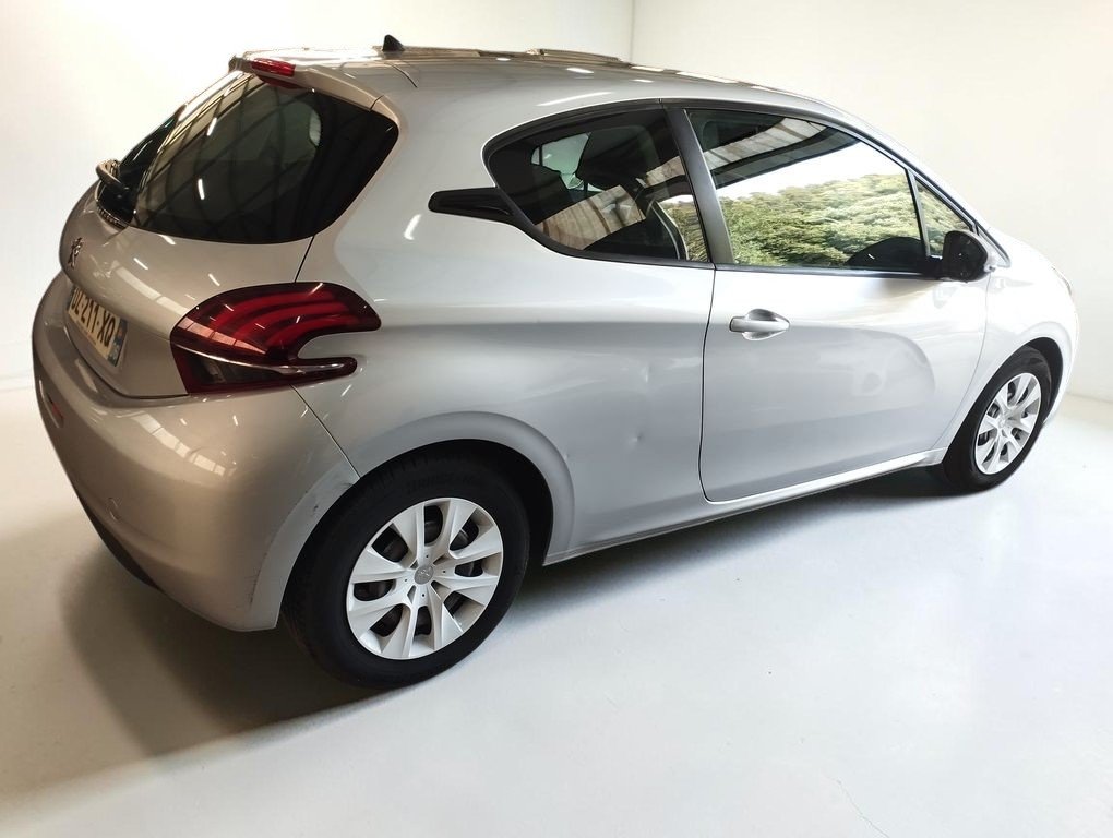 Peugeot 208 - Photo 7
