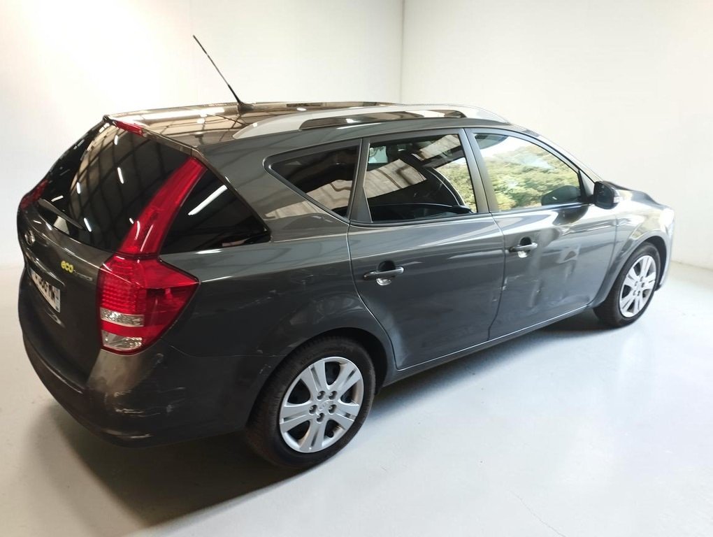 Kia Cee'd_SW - Photo 7