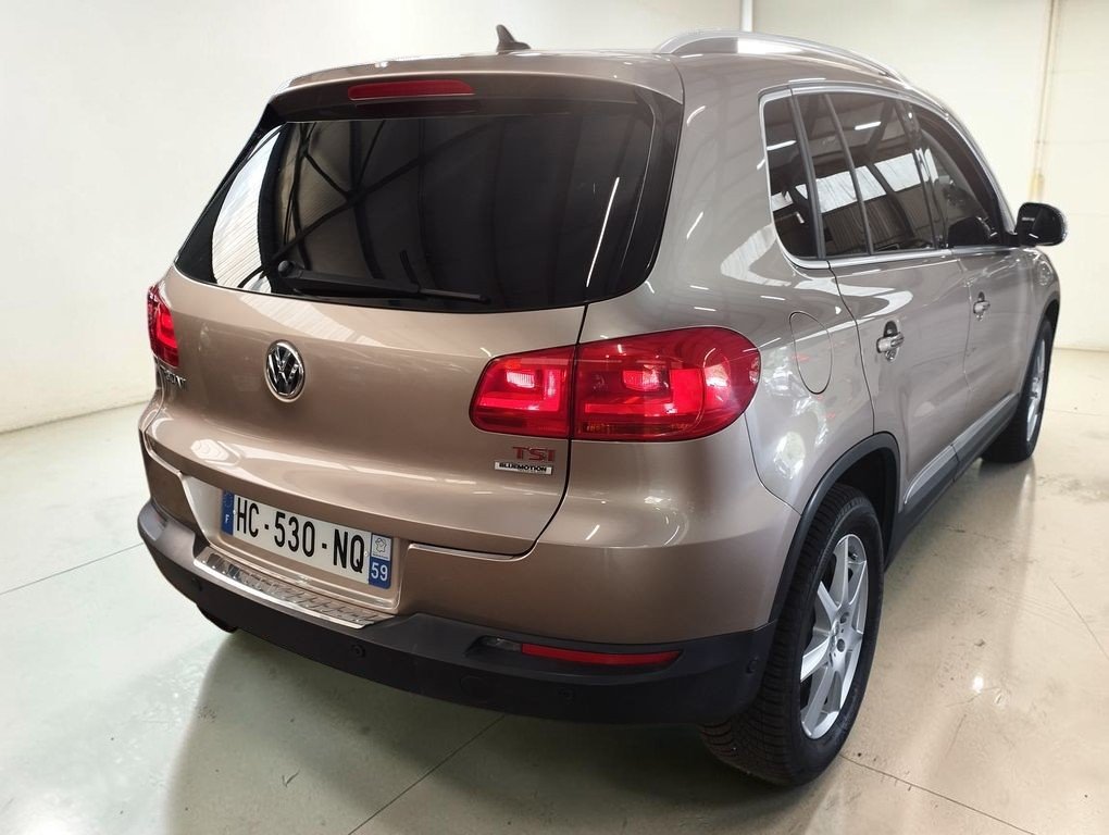Volkswagen Tiguan - Photo 2