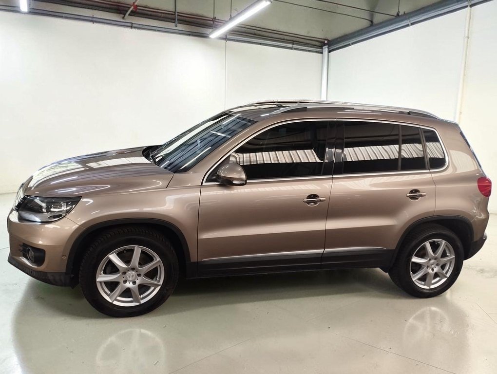 Volkswagen Tiguan - Photo 6