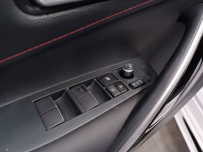 Toyota Corolla - Photo 14