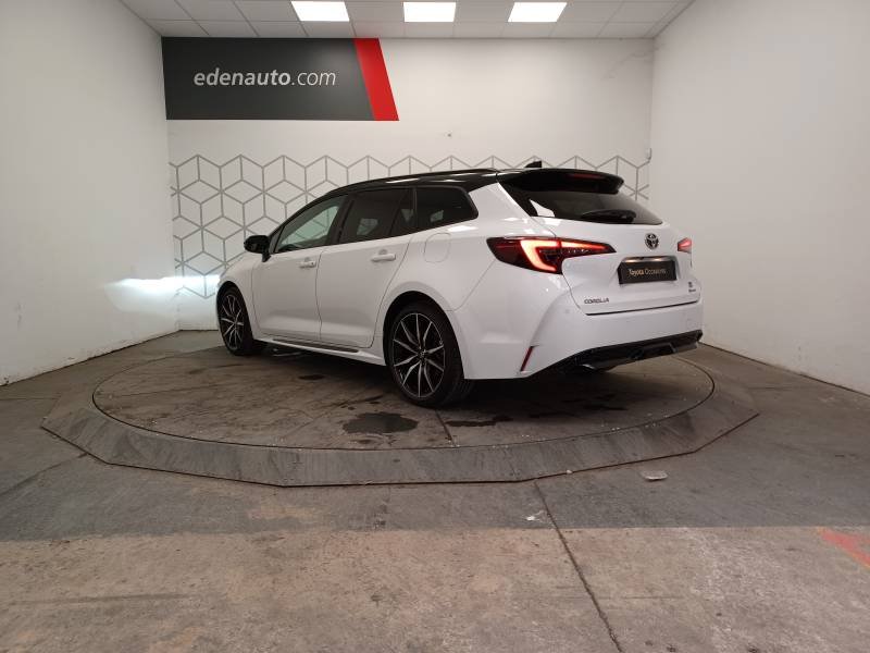 Toyota Corolla - Photo 3