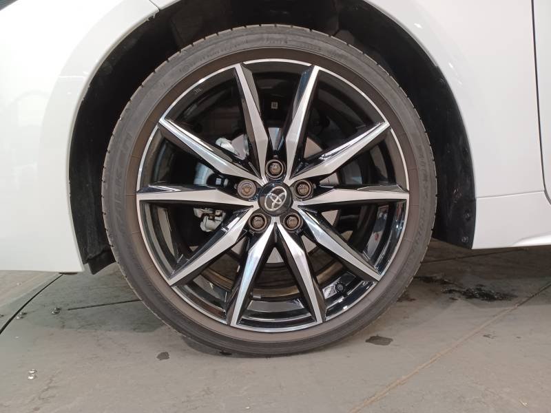 Toyota Corolla - Photo 9