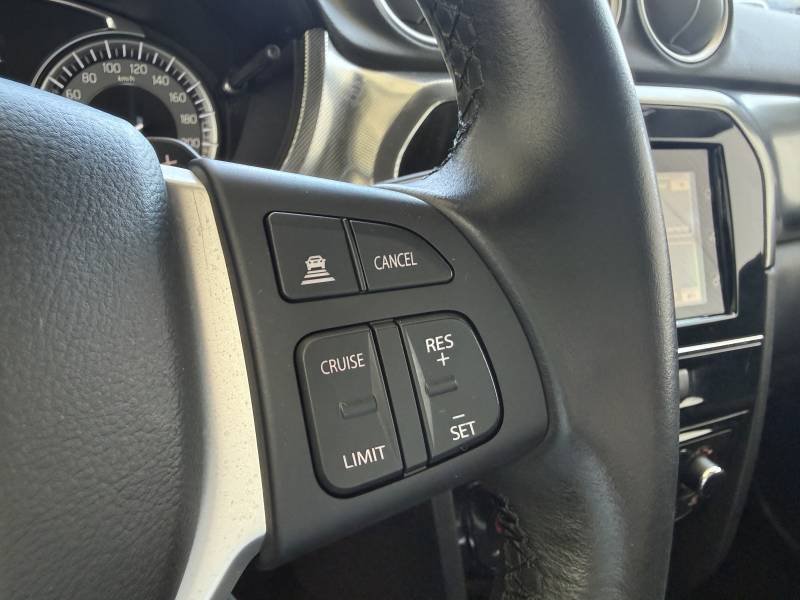 Suzuki Vitara - Photo 22