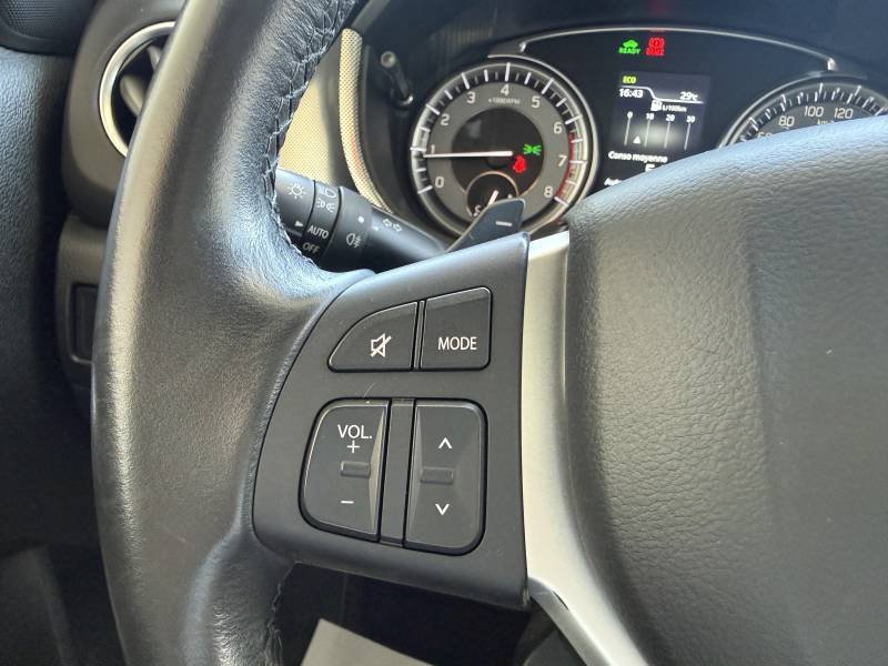 Suzuki Vitara - Photo 23