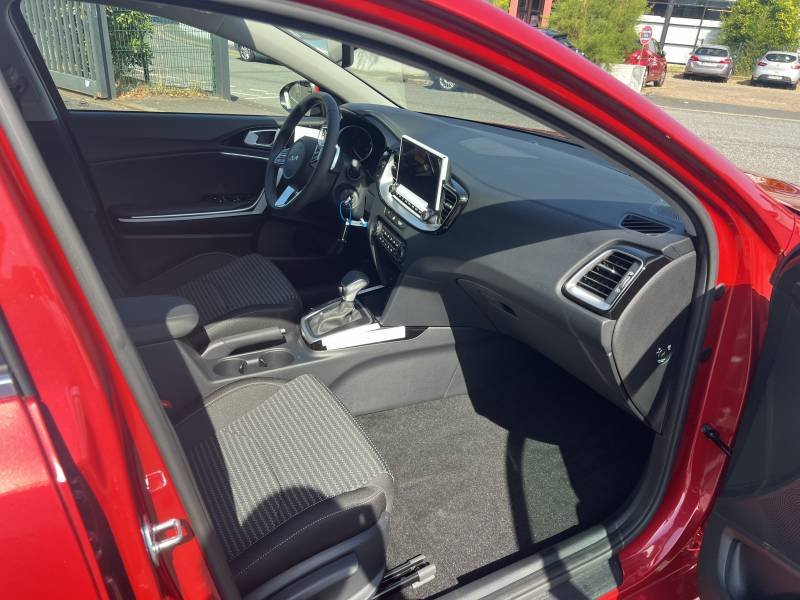 Kia CEED - Photo 14