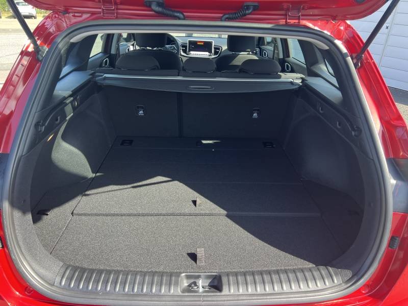Kia CEED - Photo 19