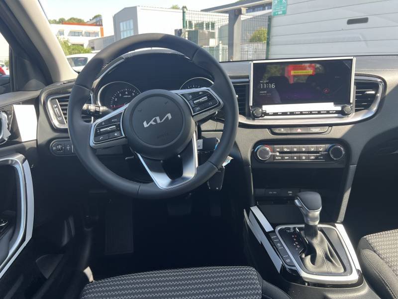 Kia CEED - Photo 29