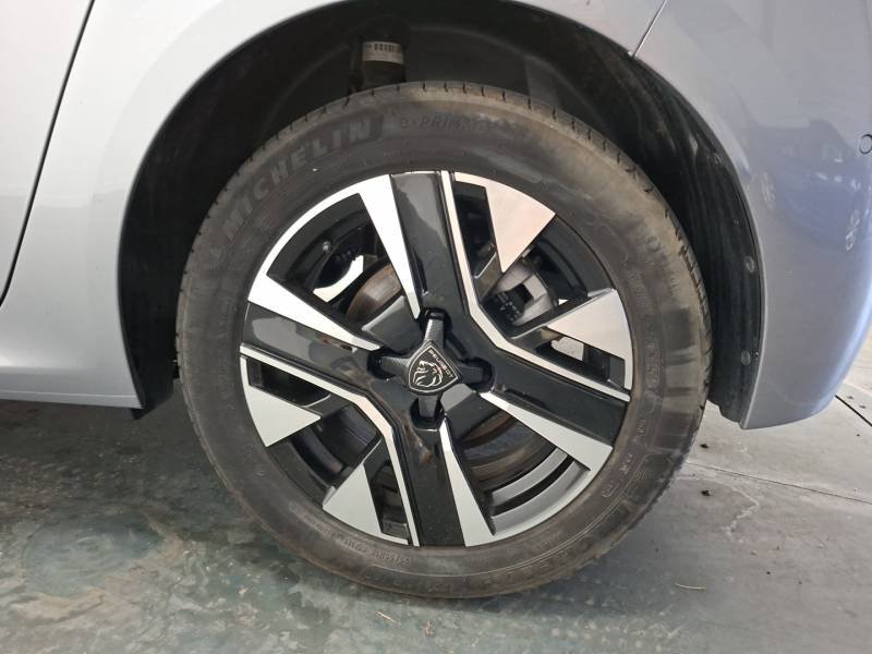 Peugeot 208 - Photo 11