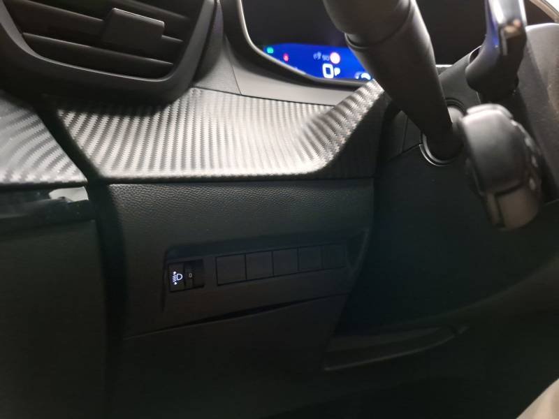 Peugeot 208 - Photo 19