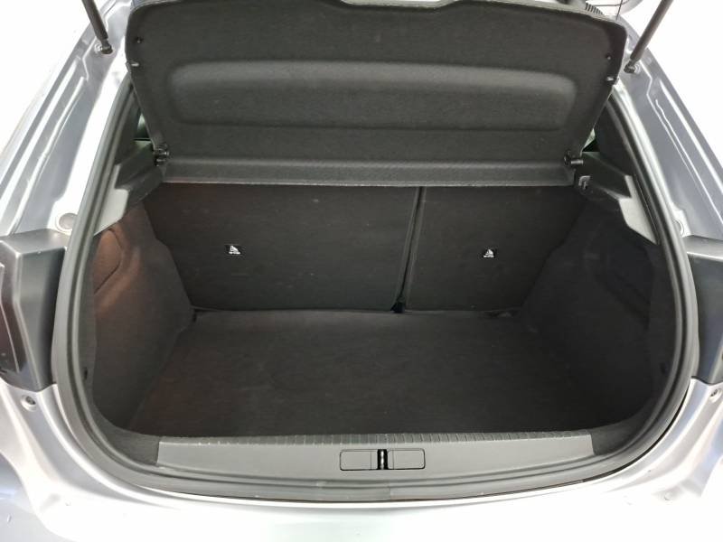 Peugeot 208 - Photo 9