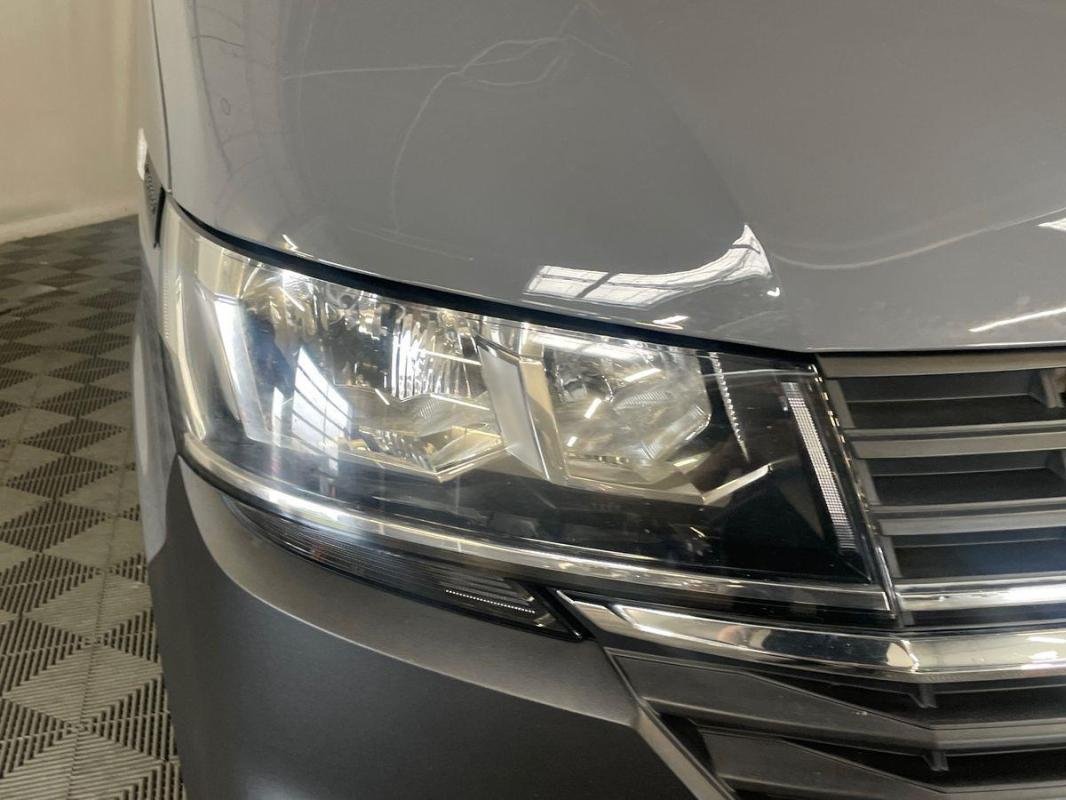 Volkswagen Transporter - Photo 25