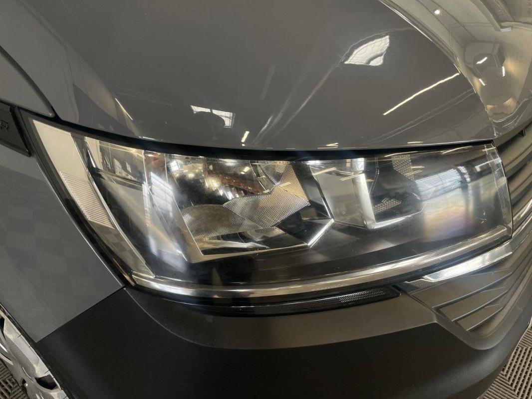 Volkswagen Transporter - Photo 26