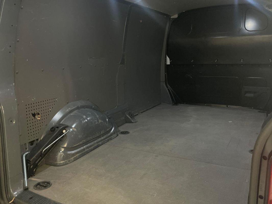 Volkswagen Transporter - Photo 32