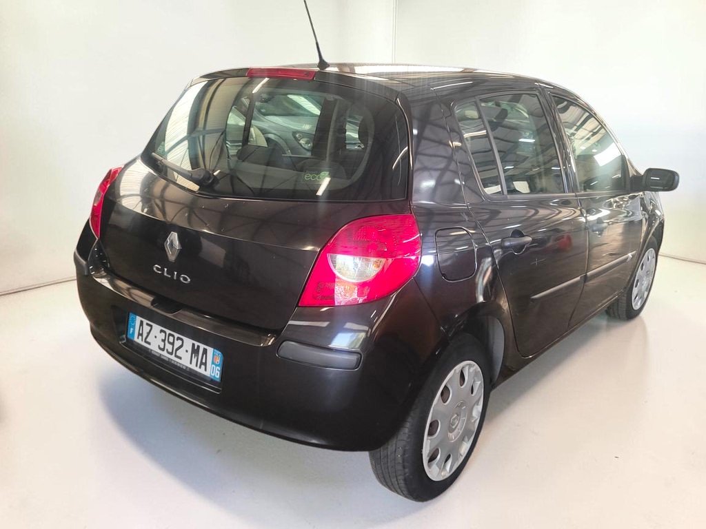 Renault Clio - Photo 2