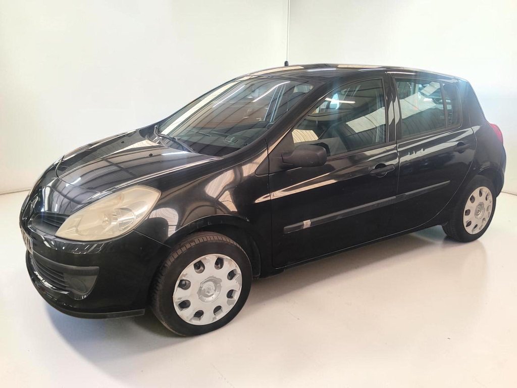Renault Clio - Photo 6