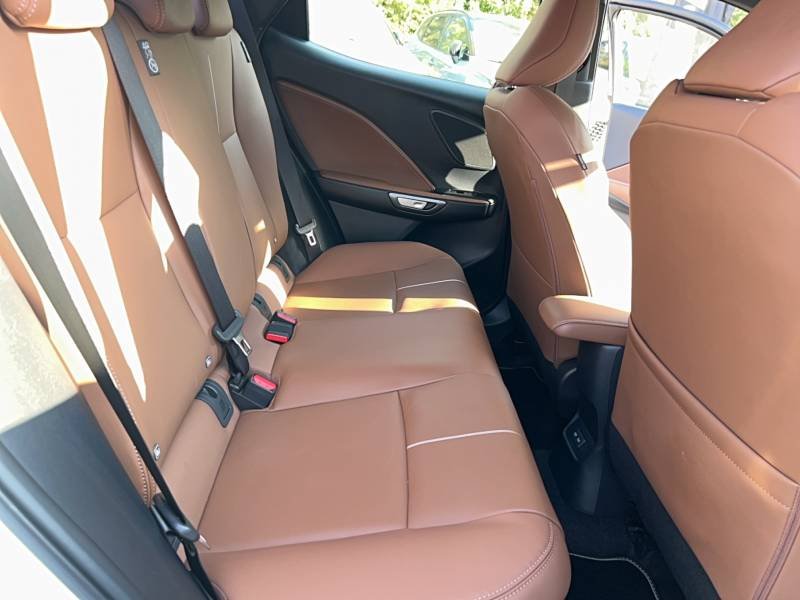 Lexus LBX - Photo 19