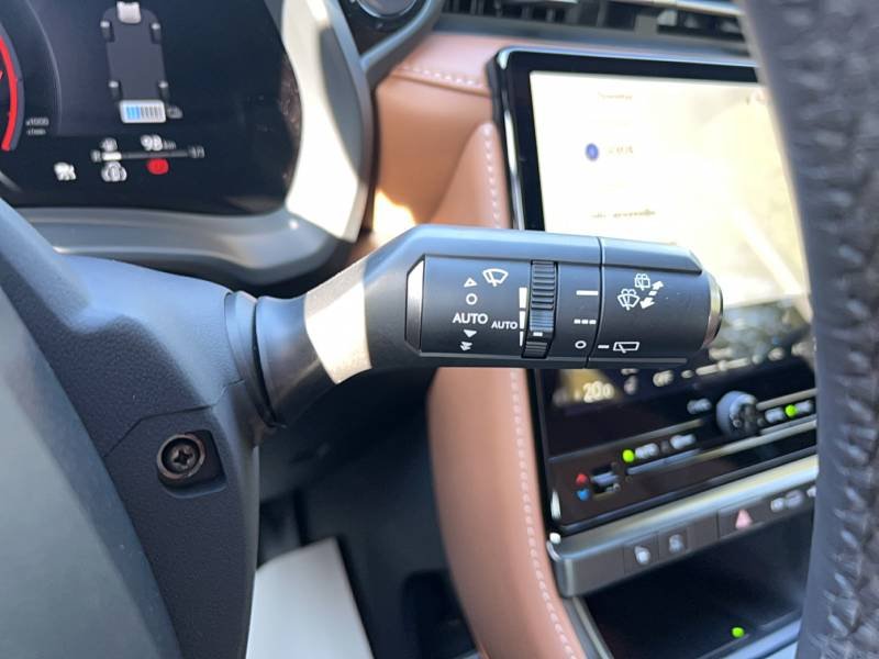 Lexus LBX - Photo 36