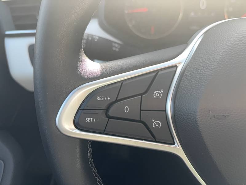 Renault Clio - Photo 17