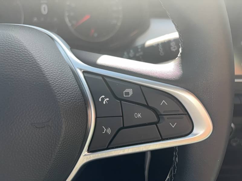 Renault Clio - Photo 18