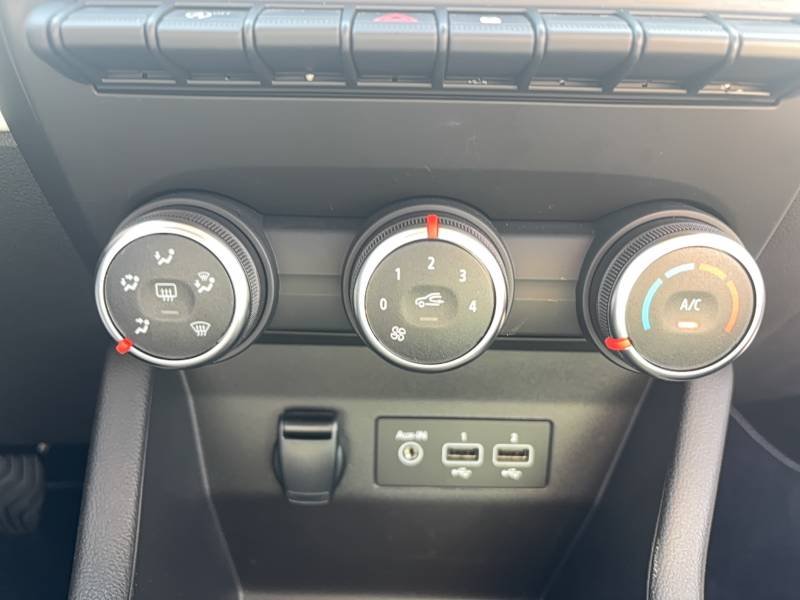 Renault Clio - Photo 25