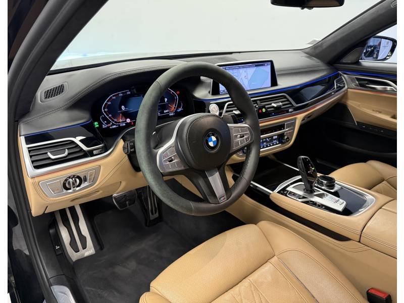 BMW Série 7 - Photo 23