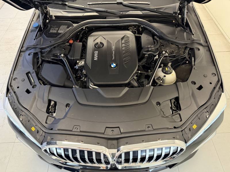 BMW Série 7 - Photo 43