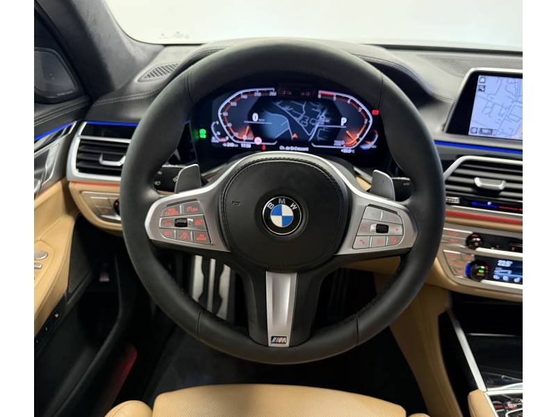 BMW Série 7 - Photo 6