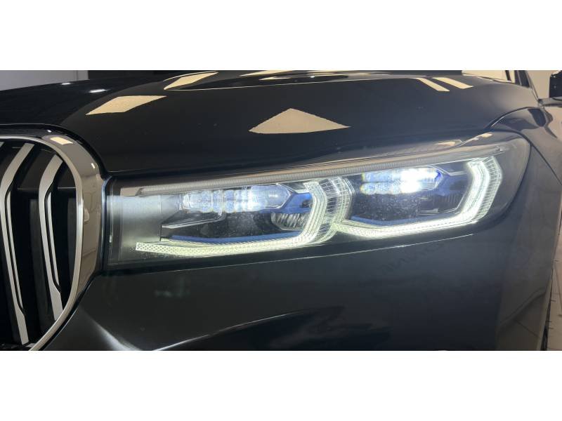 BMW Série 7 - Photo 10