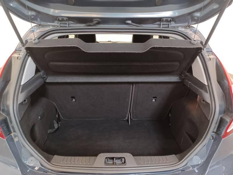 Ford Fiesta - Photo 16