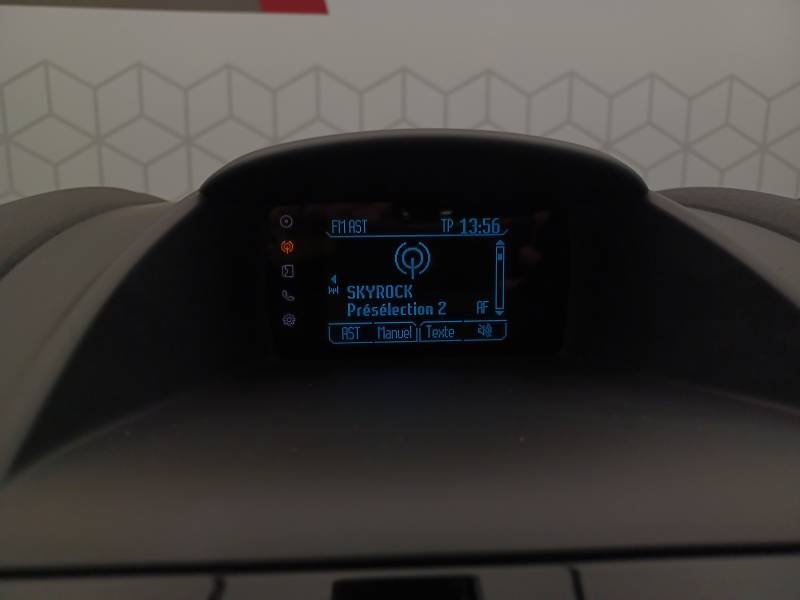Ford Fiesta - Photo 19